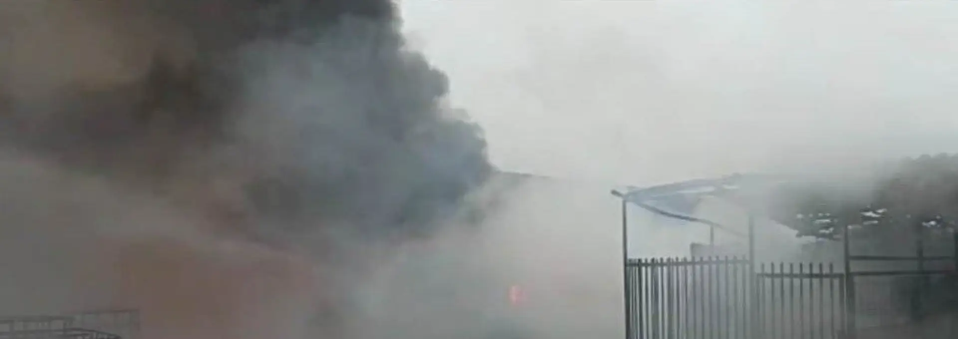 Foto VIDEO. Incendiu la o topitorie din Slatina