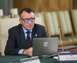 Foto Paul Stănescu spune că singurul punct din protocolul Coaliţiei care nu poate fi negociat este alternanța funcției de premier