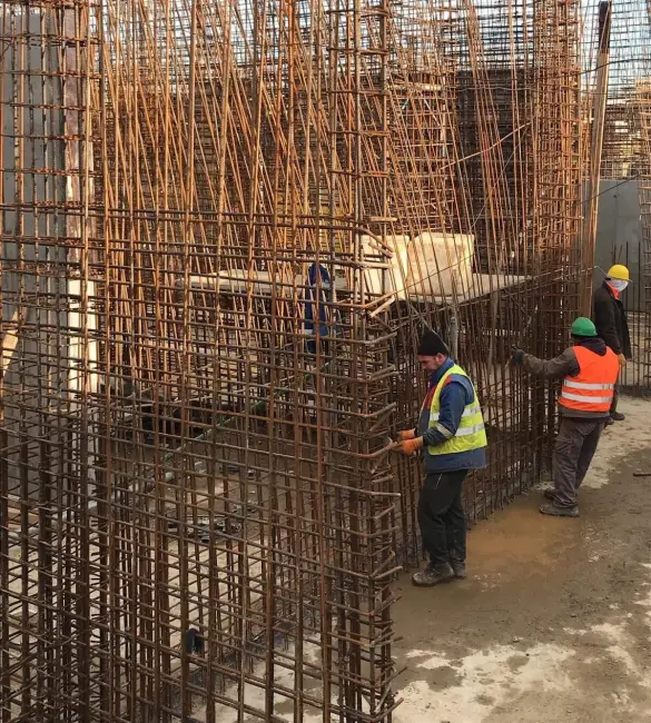 Foto Fonduri europene pentru reabilitarea staţiilor de tratare şi înlocuirea reţelei de apă din Slatina. Se lucrează din plin (FOTO)