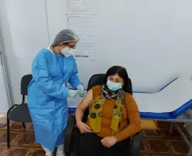 Foto Doar 22 de olteni s-au vaccinat anti-Covid cu serul adaptat variantei Omicron