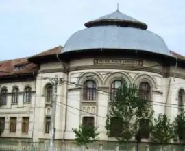Foto Liceul „Ioniţă Asan” din Caracal şi o grădiniţă din Găvăneşti, pe lista clădirilor cu risc seismic I. Copiii, relocaţi în alte imobile