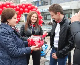 Foto TSD Slatina, surprize de Dragobete, la Fântâna Speranţei