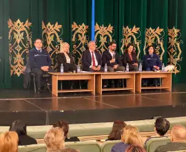 Foto Deputatul PSD Olt Adrian Chesnoiu, prezent la Caracal, pentru o dezbatere pe tema violenţei domestice
