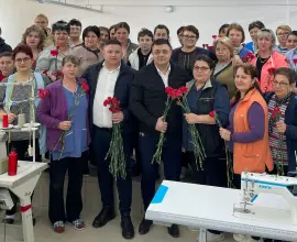 Foto Deputatul Cătălin Grecu, alături de organizaţia PSD Drăgăneşti Olt, de 8 Martie (FOTO)