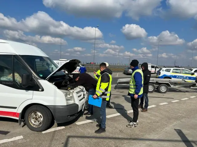 Foto Sute de maşini găsite de inspectorii RAR, în trafic, cu probleme tehnice. Peste 3% dintre vehiculele verificate, în judeţul Olt, cu ITP fals, expirat sau anulat