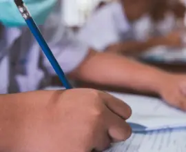 Foto Simulările pentru examenele naţionale. Luni, proba la limba română pentru elevii de clasa a VIII-a
