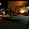 Imagine VIDEO. Incendiu în Piaţa Zahana. Două depozite de marfă au fost distruse