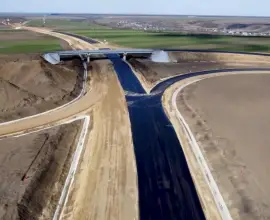 Foto FOTO. Stadiul lucrărilor la tronsonul Drumului Expres, Slatina-Coloneşti, este de 70%