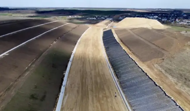 Foto FOTO. Stadiul lucrărilor la tronsonul Drumului Expres, Slatina-Coloneşti, este de 70%