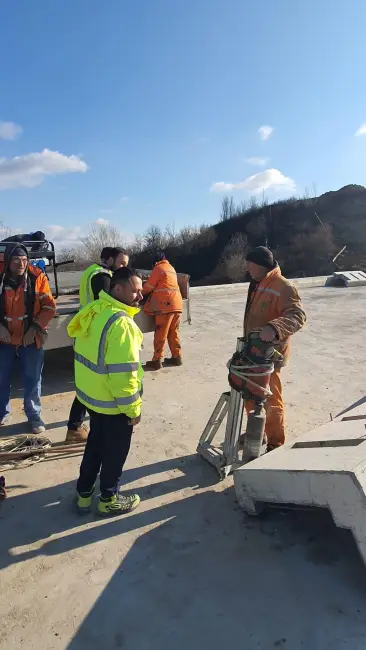 Foto FOTO. Stadiul lucrărilor la tronsonul Drumului Expres, Slatina-Coloneşti, este de 70%