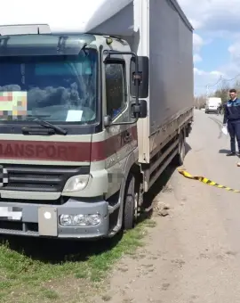Foto  Accident mortal în Corabia. O biciclistă a fost acroşată de o autoutilitară