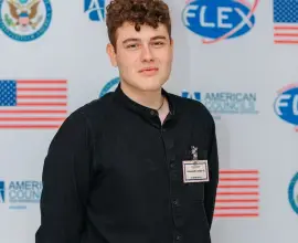 Foto Alexandru Drăghia, elev al Liceului „Mihai Viteazul” Caracal, admis la Harvard