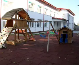 Foto Două grădiniţe reabilitate şi modernizate pentru copiii din Balş. 6,5 milioane de lei, fonduri europene, valoarea investiţiilor (FOTO)