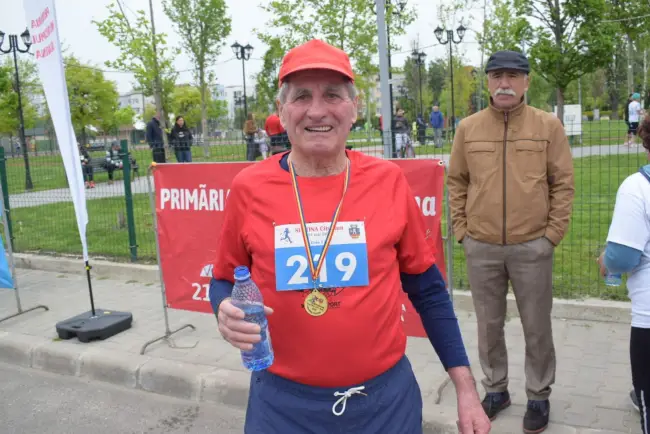 Foto Slatina City Run. Competiția a adunat la start 350 de participanți de toate vârstele