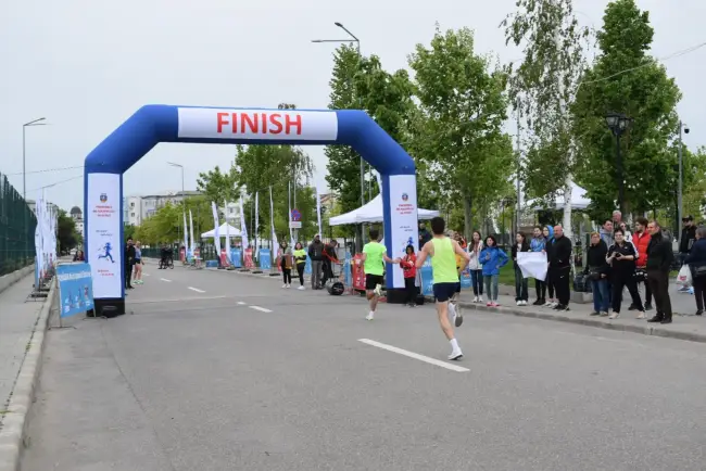 Foto Slatina City Run. Competiția a adunat la start 350 de participanți de toate vârstele