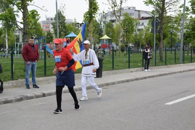 Foto Slatina City Run. Competiția a adunat la start 350 de participanți de toate vârstele