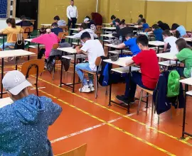 Foto Aproape 1.500 de elevi din Slatina au participat la Disney Cup