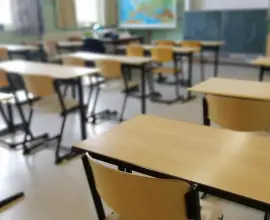 Foto Greva profesorilor continuă şi miercuri. Reprezentanţii Guvernului, aşteptaţi la sediul FSLI