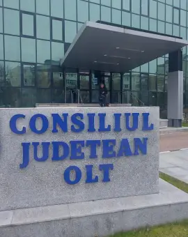 Foto CJ Olt, bani din Fondul de rezervă pentru Slatina, Balş şi Găvăneşti