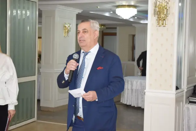 Foto FOTO. Copiii talentaţi din Olt, premiaţi de strănepotul lui Duiliu Zamfirescu, CJ Olt şi Alro Slatina