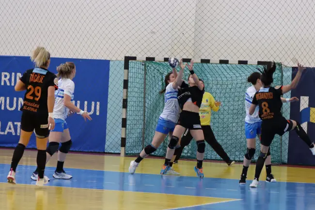 Foto FOTO&VIDEO. CSM Slatina-SCM Craiova, scor 27-32, în ultima partidă din Liga Naţională