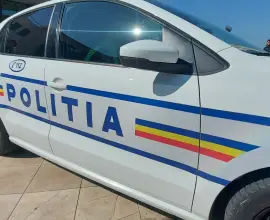Foto Un bărbat a fost bătut de comercianţii de la Zilele comunei Izbiceni, după ce a sesizat poliţia că aceştia nu emit bon fiscal