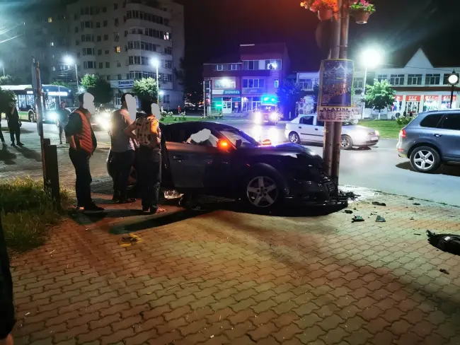 Foto VIDEO&FOTO. Accident cu trei maşini implicate, în Slatina
