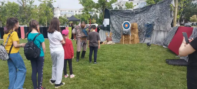 Foto FOTO. Mii de copii, în Parcul Tineretului din Slatina, s-au bucurat de surprizele pregătite de ziua lor