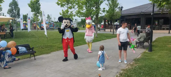 Foto FOTO. Mii de copii, în Parcul Tineretului din Slatina, s-au bucurat de surprizele pregătite de ziua lor