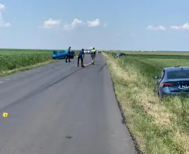 Foto Accident cu trei maşini implicate, între Şerbăneşti şi Greci. Două persoane la spital