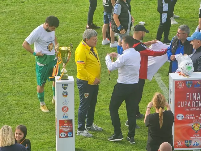 Foto FOTO. IRIS Nicolae Titulescu, câştigătoarea fazei judeţene a Cupei României