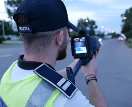 Foto Acţiune Blitz a poliţiştilor olteni. Doi şoferi, luaţi de radar cu peste 100 km/h