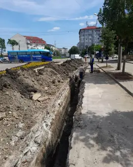 Foto  FOTO | Cum arată lucrările CAO de pe strada Ecaterina Teorodoiu. Traficul rutier se desfăşoară pe o singură bandă