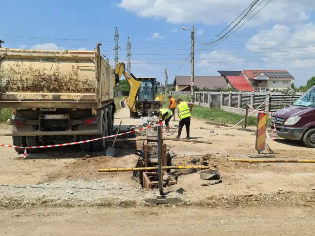 Foto CAO a început extinderea canalizării pe strada Agricultorului din Slatina (FOTO)