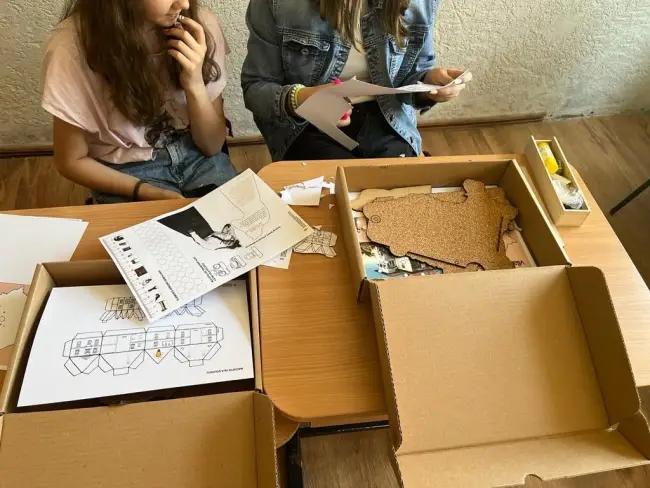 Foto Zeci de copii, la Conacul Neamţu din Olari, în vacanţa de vară (FOTO)