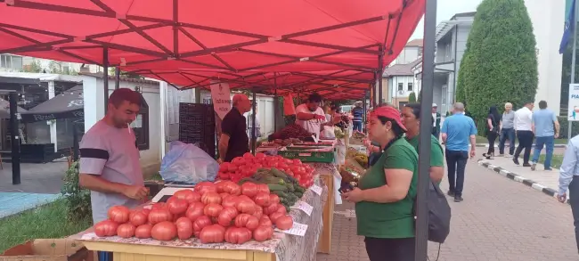 Foto Ministrul Agriculturii prezent la redeschiderea Pieţei Volante din Slatina (FOTO)