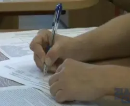 Foto A început sesiunea de toamnă a Bacalaureatului. Peste 280 candidaţi din Olt susţin proba scrisă la Limba şi literatura română