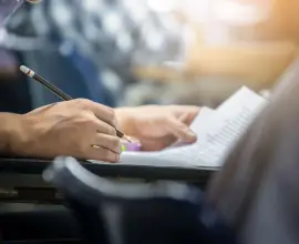 Foto Bacalaureat 2023 - sesiunea de toamnă: Candidat eliminat din examen, la Slatina   