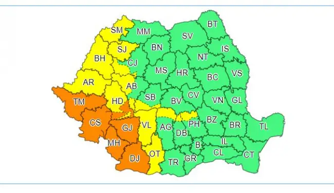 Foto Meteorologii au emis avertizări Cod Galben şi Cod Portocaliu de instabilitate atmosferică