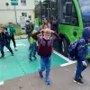 Imagine Încă 15 microbuze şcolare achiziţionate de CJ Olt pentru şcolile din judeţ. Este vorba de microbuze hibride