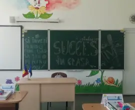 Foto Încă mai sunt şcoli din Olt cu toalete în curte. Peste 20% nu au autorizaţie sanitară de funcţionare