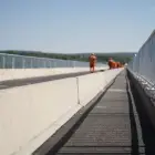Foto Se circulă pe podul de peste Olt dintre Poganu şi Drăgăşani. Trafic cu semafor, pe o singură bandă