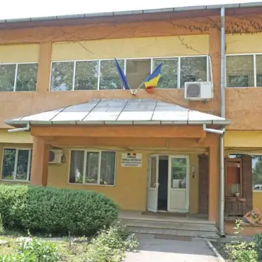 Foto Tinerii cu vârsta peste 17 ani, din sistemul de protecţie specială, informaţi cu privire la măsurile de sprijin oferite de stat