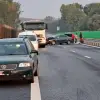 Imagine Trafic deviat pe DN 65, în urma unui accident pe Drumul Expres. O persoană este rănită