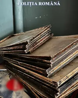 Foto Fast-food, din Slatina, închis temporar de DSVSA Olt. Controale mixte efectuate în două unităţi de alimentaţie publică