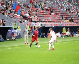 Foto CSM Slatina, remiză cu CSA Steaua Bucureşti, după un gol încasat în final de joc. „Ne-am retras şi le-am permis adversarilor să vină peste noi”