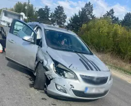 Foto FOTO. Accident cu două maşini implicate, la Găneasa