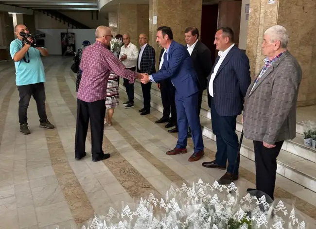 Foto Spectacol pentru seniori, oferit de Primăria Slatina şi CJ Olt (FOTO)