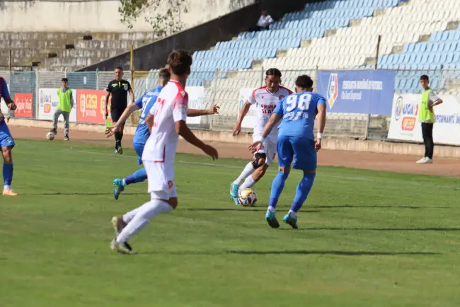 Foto FOTO. CSM Slatina pierde cu Buzău, la capătul unei partide cu multe ratări, inclusiv un penalty. Oprescu: „Nu meritam să pierdem”