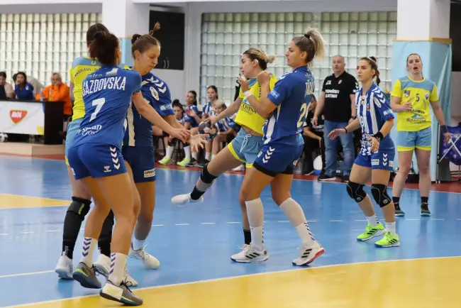 Foto VIDEO&FOTO. CSM Slatina, victorie în derby-ul pentru primul loc în seria Diviziei A